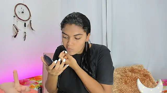 Melodymoore  online show from 21, 4, 2026