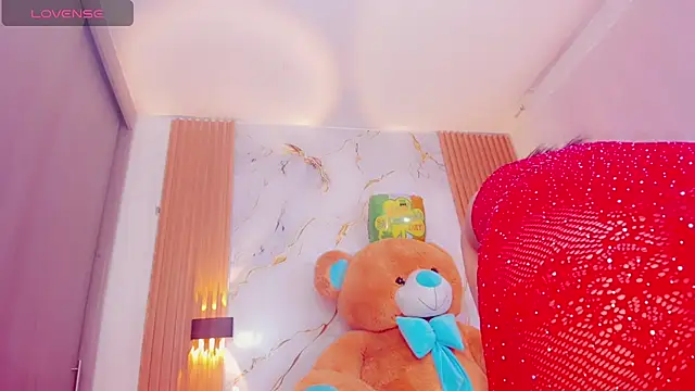 ValeriCardenas online show from 16, 3, 2025