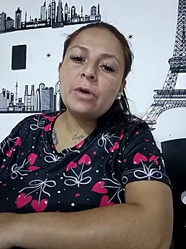 Snapshot of nahomysaints chatting on 17, 10, 2025 nahomysaints online show from 17, 10, 2025