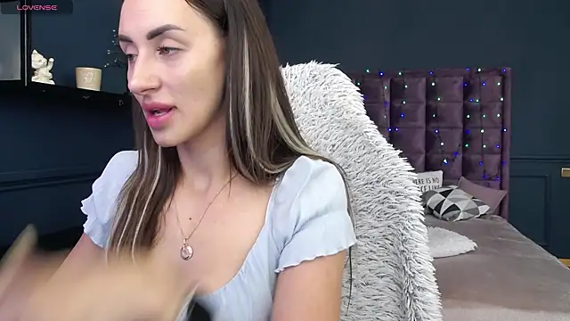 Snapshot of JenniferStone chatting on 29, 6, 2026 JenniferStone online show from 29, 6, 2026