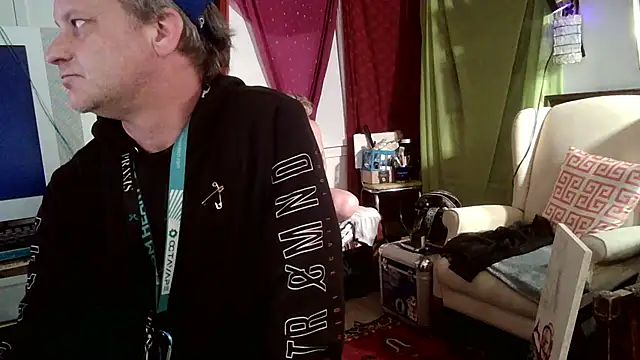 Foxxyhoneypott online show from 13, 3, 2025