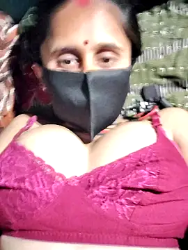 Snapshot of Divya_Chandok chatting on 9, 2, 2026 Divya Chandok online show from 9, 2, 2026
