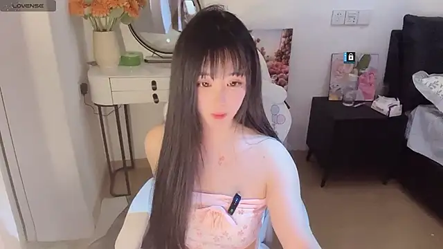 Snapshot of Milla-z chatting on 7, 3, 2025 Milla-z online show from 7, 3, 2025