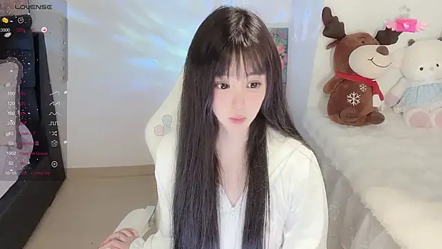 Snapshot of Milla-z chatting on 17, 11, 2025 Milla-z online show from 17, 11, 2025