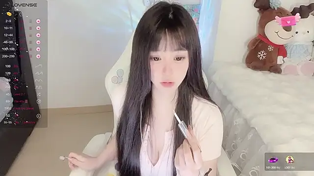 Snapshot of Milla-z chatting on 19, 11, 2025 Milla-z online show from 19, 11, 2025