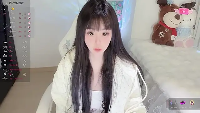 Snapshot of Milla-z chatting on 21, 11, 2025 Milla-z online show from 21, 11, 2025