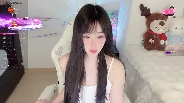 Snapshot of Milla-z chatting on 25, 11, 2025 Milla-z online show from 25, 11, 2025