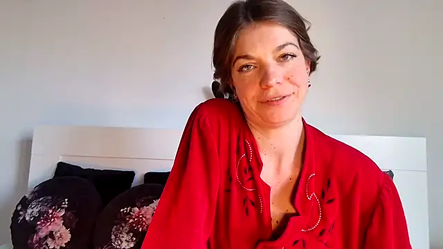 Snapshot of Rosemarie_Blu chatting on 27, 2, 2026 Rosemarie Blu online show from 27, 2, 2026