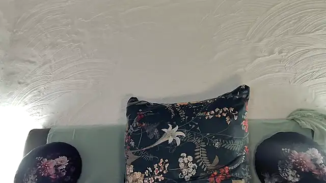 Snapshot of Rosemarie_Blu chatting on 1, 3, 2026 Rosemarie Blu online show from 1, 3, 2026