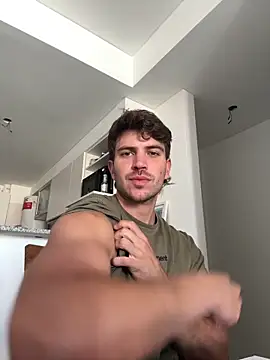 Snapshot of shuki0101 chatting on 18, 4, 2026 shuki0101 online show from 18, 4, 2026