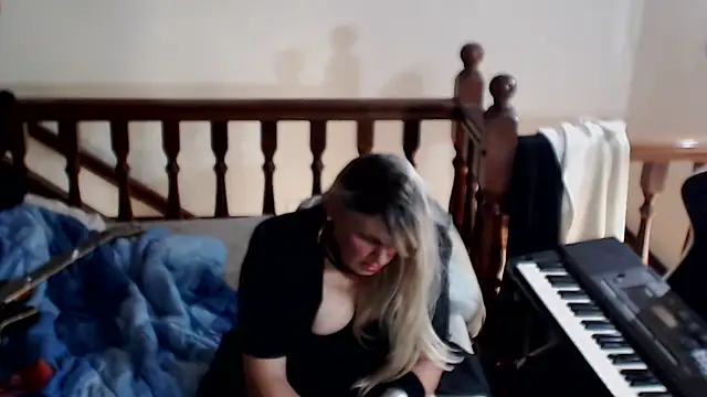 emmex671 online show from 10, 3, 2026