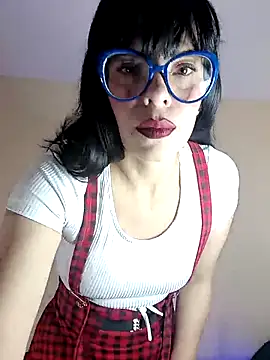 Snapshot of Ali3Martin chatting on 4, 3, 2025 Ali3Martin online show from 4, 3, 2025