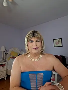 Snapshot of Victoriatv1 chatting on 21, 10, 2025 Victoriatv1 online show from 21, 10, 2025