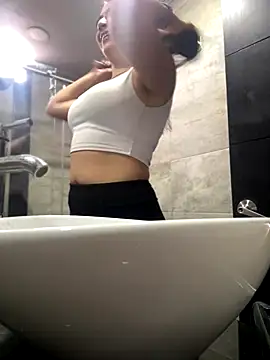 Mila LS online show from 4, 10, 2025