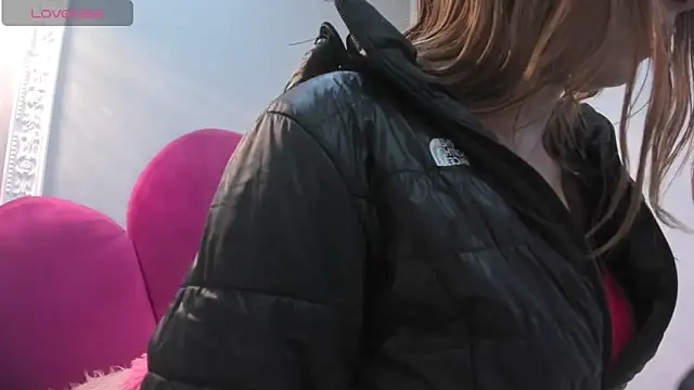 Bonniie 22 online show from 20, 4, 2026