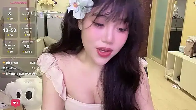 Yik-11 online show from 1, 3, 2025