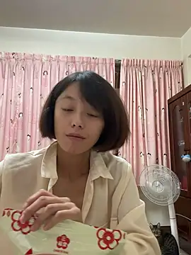 ladypaggy online show from 4, 10, 2025