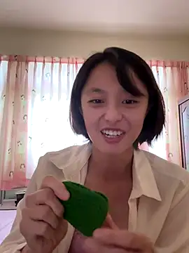 ladypaggy online show from 2, 11, 2025