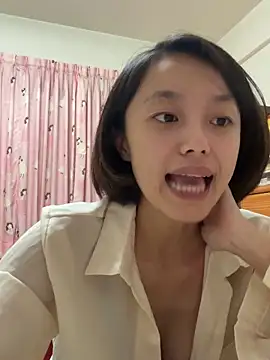 ladypaggy online show from 8, 4, 2026