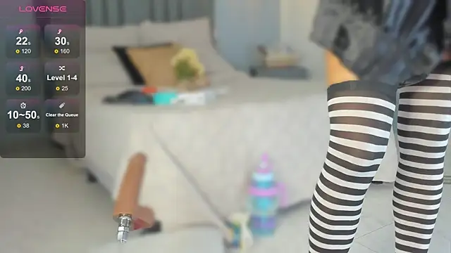 Sienna miller 27 online show from 13, 9, 2025