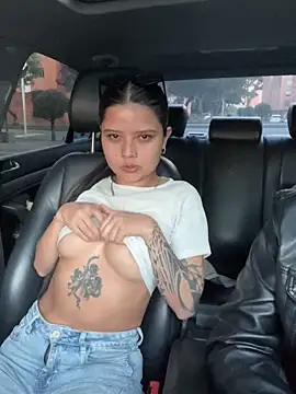 Snapshot of maya-winslow8 chatting on 9, 3, 2025 maya-winslow8 online show from 9, 3, 2025