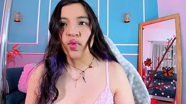 TaraTaylorr online show from 8, 3, 2026