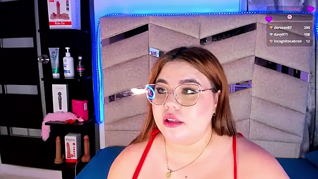 Snapshot of MadissonLee__ chatting on 19, 5, 2026 MadissonLee online show from 19, 5, 2026