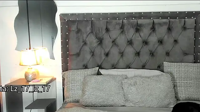 lizzthom online show from 23, 2, 2026