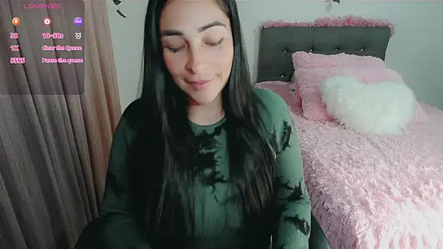 luna lgomez  online show from 28, 10, 2025