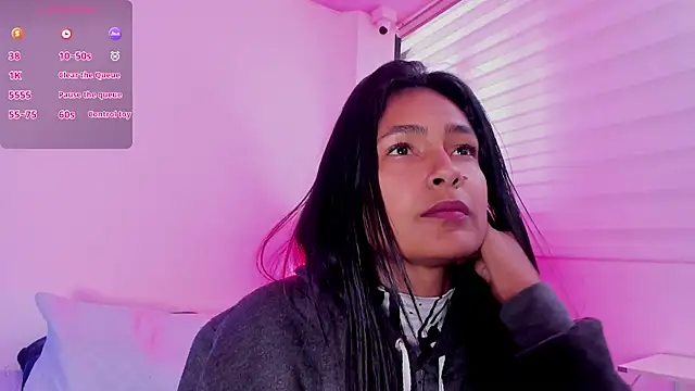 Snapshot of Fernanda_liie_ chatting on 8, 5, 2026 Fernanda liie online show from 8, 5, 2026