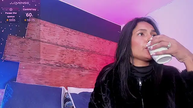 Snapshot of Fernanda_liie_ chatting on 6, 6, 2026 Fernanda liie online show from 6, 6, 2026
