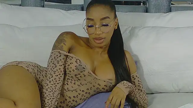 Angelesmith1 online show from 21, 12, 2025