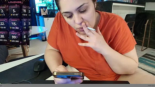 Snapshot of Layla- chatting on 14, 1, 2025 Layla- online show from 14, 1, 2025