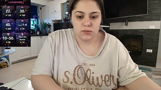 Snapshot of Layla- chatting on 22, 1, 2025 Layla- online show from 22, 1, 2025