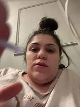 Snapshot of Layla- chatting on 30, 1, 2025 Layla- online show from 30, 1, 2025