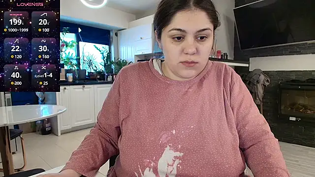 Snapshot of Layla- chatting on 20, 2, 2025 Layla- online show from 20, 2, 2025