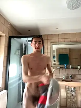 Snapshot of xy_monkeyBigCock chatting on 18, 10, 2025 xy monkeyBigCock online show from 18, 10, 2025