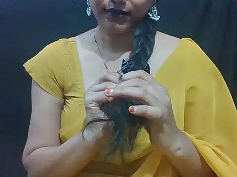 Snapshot of sugandha_bhabhi chatting on 20, 6, 2026 sugandha bhabhi online show from 20, 6, 2026