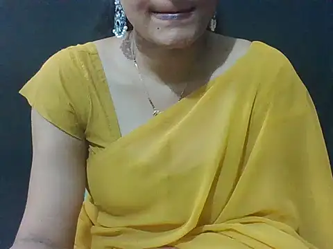 Snapshot of sugandha_bhabhi chatting on 24, 6, 2026 sugandha bhabhi online show from 24, 6, 2026