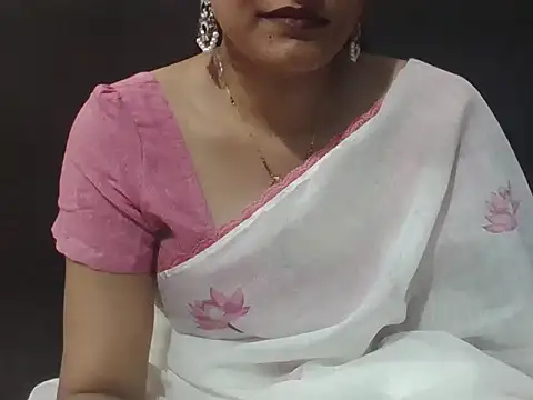 Snapshot of sugandha_bhabhi chatting on 25, 6, 2026 sugandha bhabhi online show from 25, 6, 2026