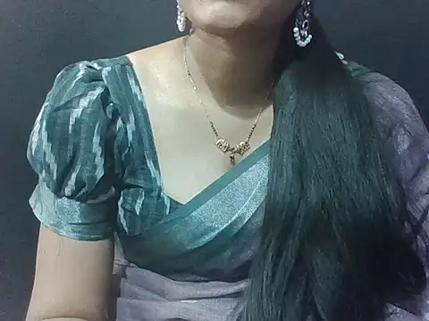 Snapshot of sugandha_bhabhi chatting on 26, 6, 2026 sugandha bhabhi online show from 26, 6, 2026