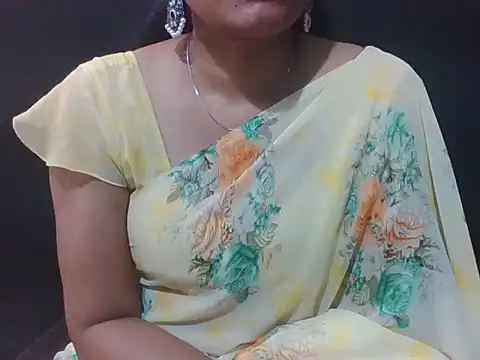 Snapshot of sugandha_bhabhi chatting on 15, 7, 2026 sugandha bhabhi online show from 15, 7, 2026