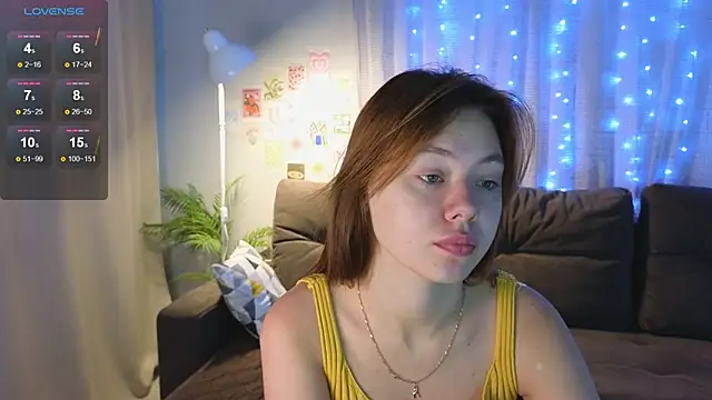 Snapshot of meow_mellie chatting on 2, 10, 2025 meow mellie online show from 2, 10, 2025