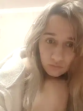 Aurorahoney online show from 27, 2, 2025