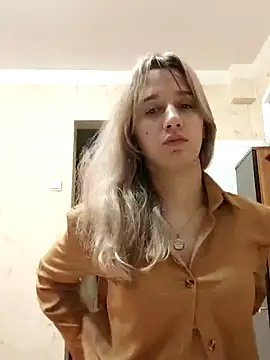 Aurorahoney online show from 2, 3, 2025