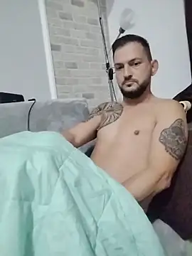 Snapshot of iurinicola chatting on 27, 10, 2025 iurinicola online show from 27, 10, 2025