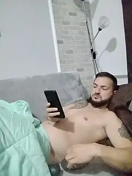 Snapshot of iurinicola chatting on 1, 11, 2025 iurinicola online show from 1, 11, 2025