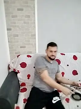 Snapshot of iurinicola chatting on 9, 1, 2026 iurinicola online show from 9, 1, 2026