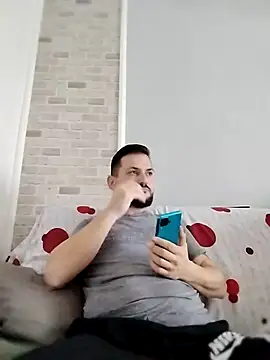 Snapshot of iurinicola chatting on 10, 1, 2026 iurinicola online show from 10, 1, 2026