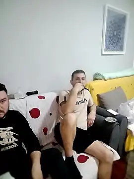 Snapshot of iurinicola chatting on 12, 1, 2026 iurinicola online show from 12, 1, 2026